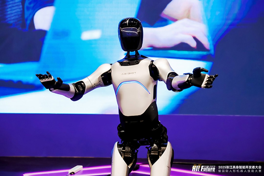 星空电竞-东芝电视携手音乐才子毛不易焕新，一秒开启听觉盛宴